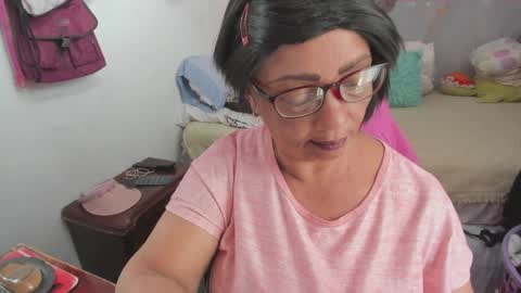 Snapshot of mrs_mommy chatting on April 7, 2026, 6:41 pm mrs_mommy online show from April 7, 2026, 6:41 pm