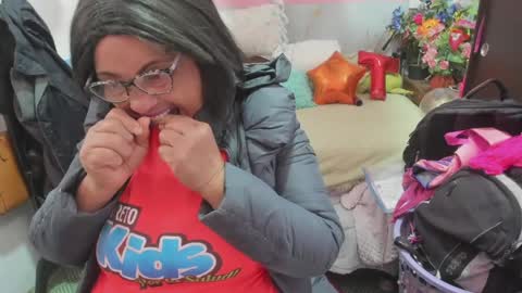 mrs_mommy online show from May 4, 2026, 7:10 pm