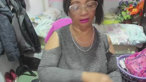 mrs_mommy online show from May 12, 2026, 12:41 am