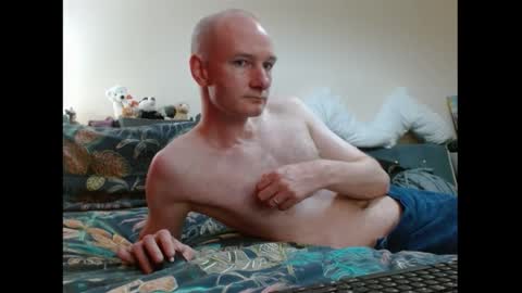 Snapshot of mrs_velvet_vixen_and_mr_stud chatting on October 10, 2025, 7:29 am Mrs Velvet Vixen online show from October 10, 2025, 7:29 am