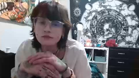Snapshot of mrsemilyrose chatting on October 14, 2025, 12:00 am MrsEmilyRose online show from October 14, 2025, 12:00 am