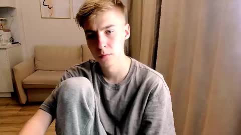 Snapshot of mrsexycum4u chatting on November 25, 2025, 11:38 pm Adam online show from November 25, 2025, 11:38 pm