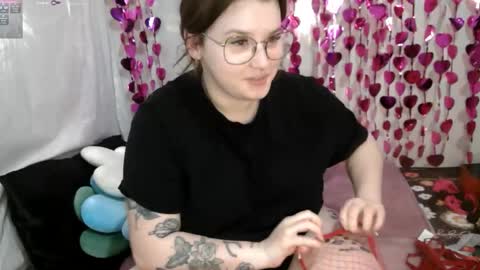 MrsJess online show from May 4, 2026, 2:18 am