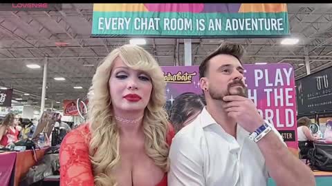 Snapshot of mrskellypierce chatting on December 6, 2024, 11:57 pm MrsKellyPierce online show from December 6, 2024, 11:57 pm