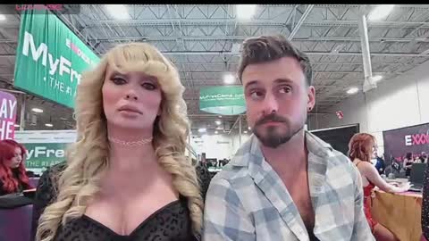 Snapshot of mrskellypierce chatting on December 7, 2024, 8:05 pm MrsKellyPierce online show from December 7, 2024, 8:05 pm