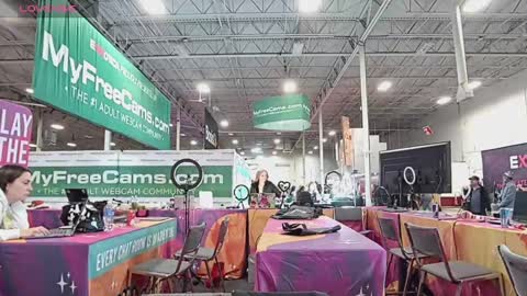 Snapshot of mrskellypierce chatting on December 7, 2024, 11:12 pm MrsKellyPierce online show from December 7, 2024, 11:12 pm