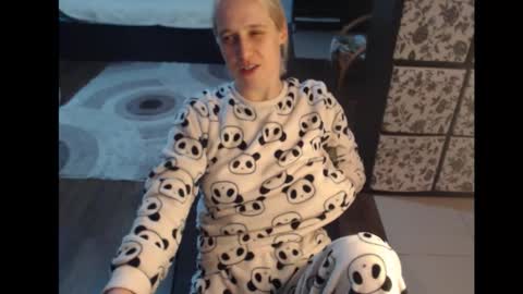 Sasha online show from November 5, 2025, 5:02 pm