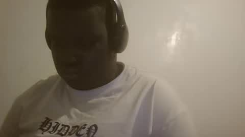 Snapshot of mrssavage2024 chatting on December 11, 2024, 10:38 pm Mensah Bonsu online show from December 11, 2024, 10:38 pm