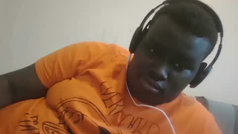 Snapshot of mrssavage2024 chatting on December 19, 2024, 9:17 pm Mensah Bonsu online show from December 19, 2024, 9:17 pm