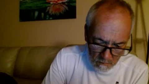 mrtease5 online show from April 5, 2026, 9:28 am