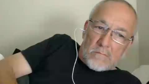mrtease5 online show from July 6, 2026, 4:09 am