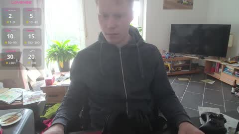 Snapshot of mrzaasch chatting on March 20, 2026, 2:44 pm Sascha online show from March 20, 2026, 2:44 pm