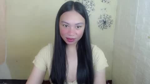 Bella online show from April 22, 2026, 10:22 pm