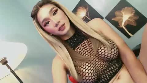 Snapshot of ms_chloe28 chatting on December 4, 2025, 6:01 am chloe online show from December 4, 2025, 6:01 am