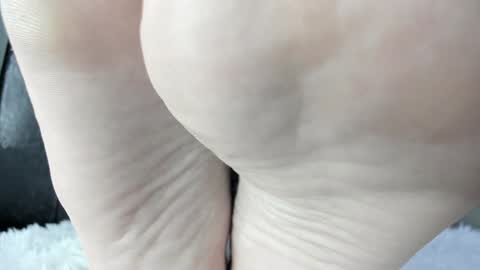 Goddess. Miss. Lady.  Queen. Madam Milady online show from January 14, 2025, 10:17 am