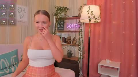 Snapshot of ms_evasweet chatting on April 19, 2026, 12:04 pm Eva 3 online show from April 19, 2026, 12:04 pm