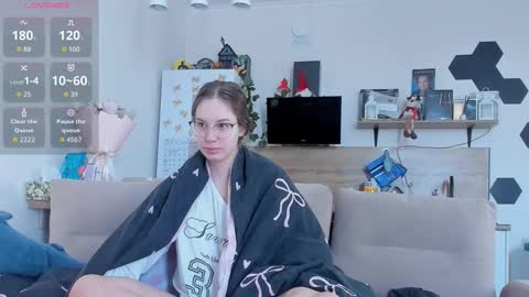 Snapshot of ms_foryou chatting on March 19, 2026, 4:05 am Ms ForYOU online show from March 19, 2026, 4:05 am