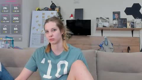 Snapshot of ms_foryou chatting on April 27, 2026, 3:32 pm Ms ForYOU online show from April 27, 2026, 3:32 pm