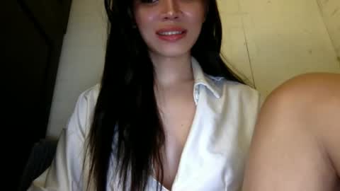 Lara online show from September 10, 2025, 11:16 pm