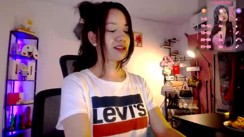 MISS LISSA online show from April 25, 2026, 1:52 am