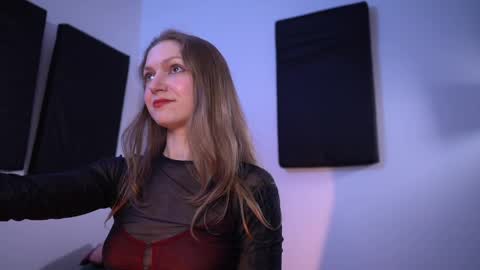 Snapshot of ms_lorelei chatting on April 18, 2026, 7:58 pm Lore online show from April 18, 2026, 7:58 pm
