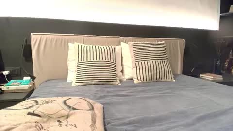 Melanie online show from October 8, 2025, 7:50 am