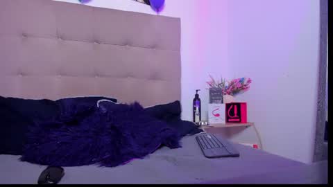 Ms Meloddy online show from July 6, 2026, 8:33 pm
