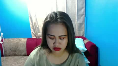 Nathalie online show from March 6, 2025, 8:19 am