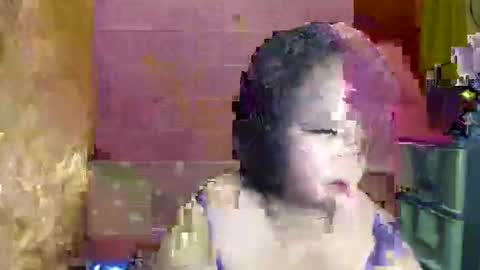 Nathalie online show from May 11, 2026, 2:23 pm