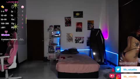 Manuela3 online show from November 15, 2025, 5:09 pm