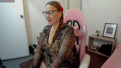 ms_samanta online show from May 5, 2026, 11:07 am