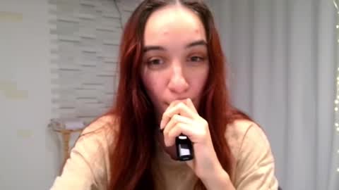 ms_sophiee online show from December 4, 2024, 11:35 pm