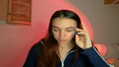 ms_sophiee online show from February 20, 2025, 7:08 pm