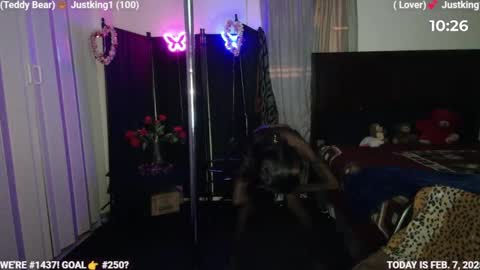 Snapshot of ms_waterworks chatting on February 9, 2025, 6:11 am DaPussyFairy online show from February 9, 2025, 6:11 am