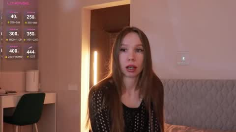 Snapshot of msaura chatting on February 17, 2026, 3:25 am Svetlana online show from February 17, 2026, 3:25 am