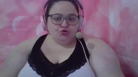 Snapshot of mscamirose15 chatting on October 6, 2025, 7:00 pm Ms. Cami Rose online show from October 6, 2025, 7:00 pm