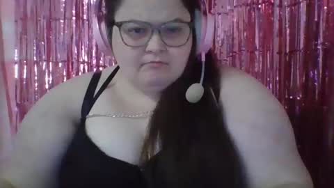 Snapshot of mscamirose15 chatting on October 13, 2025, 8:09 pm Ms. Cami Rose online show from October 13, 2025, 8:09 pm