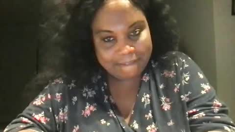 Snapshot of msjonemillion chatting on November 22, 2025, 1:59 am Chocolate Candy Stick online show from November 22, 2025, 1:59 am