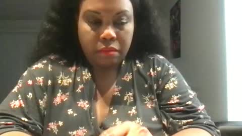 Snapshot of msjonemillion chatting on December 4, 2025, 5:28 am Chocolate Candy Stick online show from December 4, 2025, 5:28 am