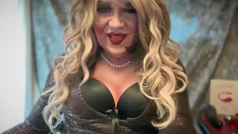 Snapshot of mskarentoy chatting on April 13, 2026, 8:36 pm mskarentoy online show from April 13, 2026, 8:36 pm