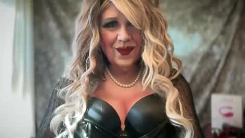 Snapshot of mskarentoy chatting on April 16, 2026, 8:53 pm mskarentoy online show from April 16, 2026, 8:53 pm