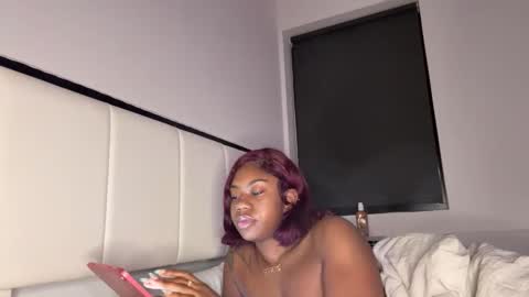 mskitty000 online show from January 9, 2026, 7:44 am