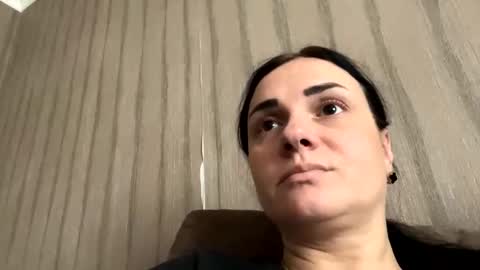 msmilana online show from November 4, 2025, 9:52 am