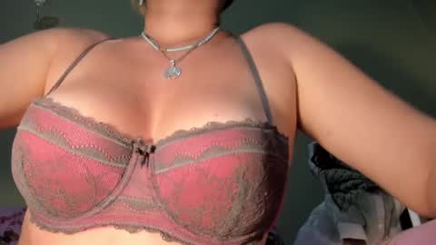 MsPurrfectLove online show from January 19, 2025, 2:36 am