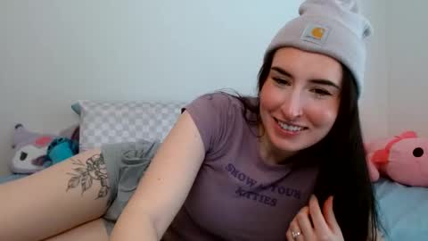 Snapshot of msrubyhayes chatting on January 3, 2025, 6:24 pm Ruby online show from January 3, 2025, 6:24 pm