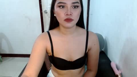 Olivia online show from March 18, 2026, 8:45 pm