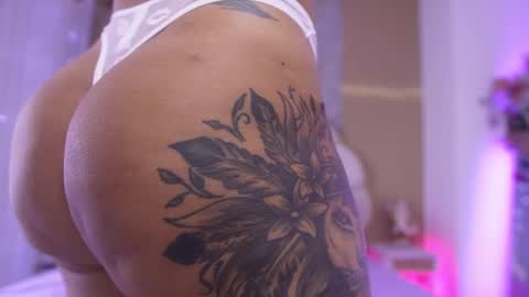 Manuela  online show from December 20, 2025, 3:13 am