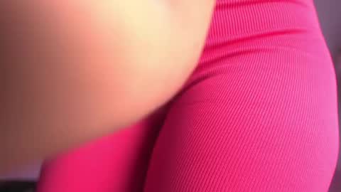 Snapshot of mssburbuja chatting on May 13, 2026, 3:04 am Manuela online show from May 13, 2026, 3:04 am