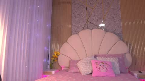 Snapshot of mssburbuja chatting on May 17, 2026, 3:15 am Manuela online show from May 17, 2026, 3:15 am