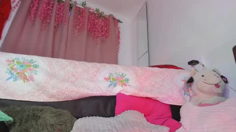 Chloe new account online show from October 6, 2025, 11:02 pm